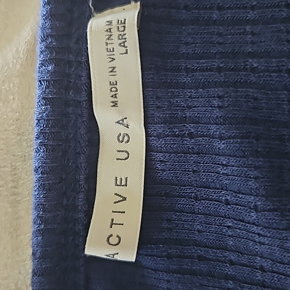 Active USA Women's Short Sleeve Top - Picture 3 of 8